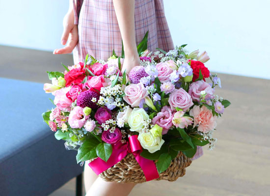 전국으로 꽃 보내세요 - 고급스러우면서 풍성한 꽃바구니 - beautiful pinklady 꽃집 꽃배달