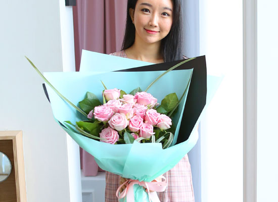    -̲ɴٹ Roses are pink  ɹ