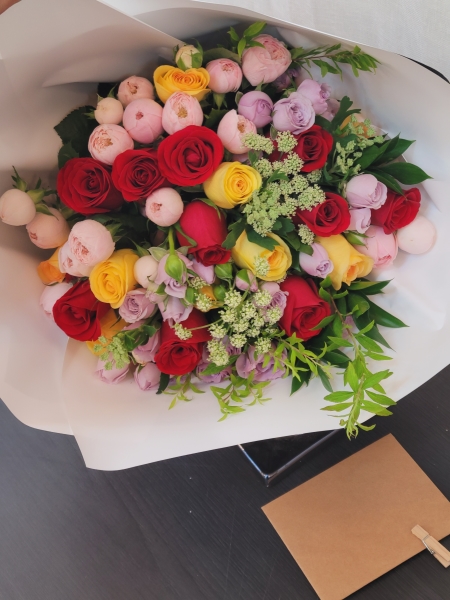 []All that rose - I Know a Girl ɹ  